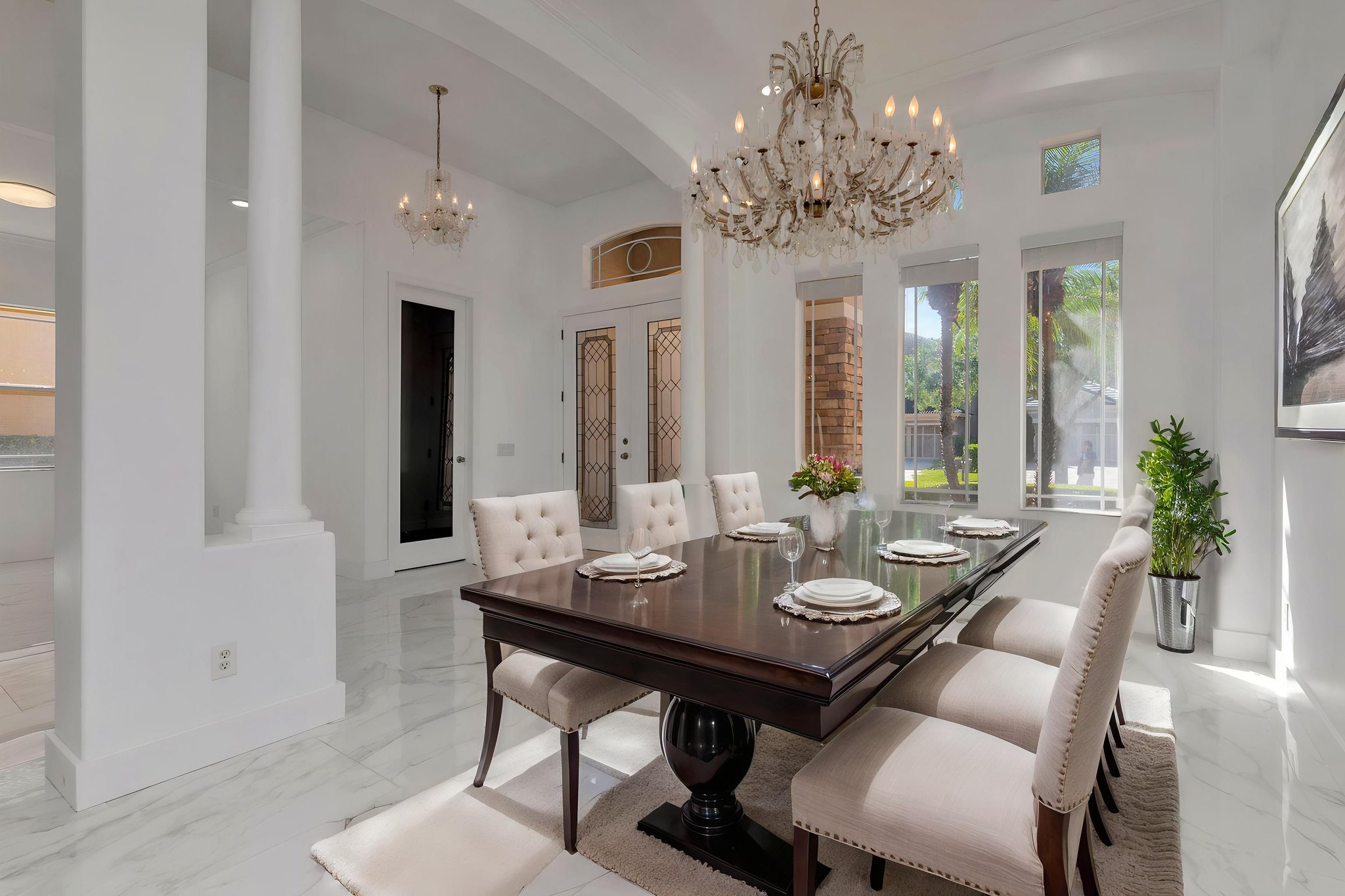 6-foyer virtually staged.jpeg