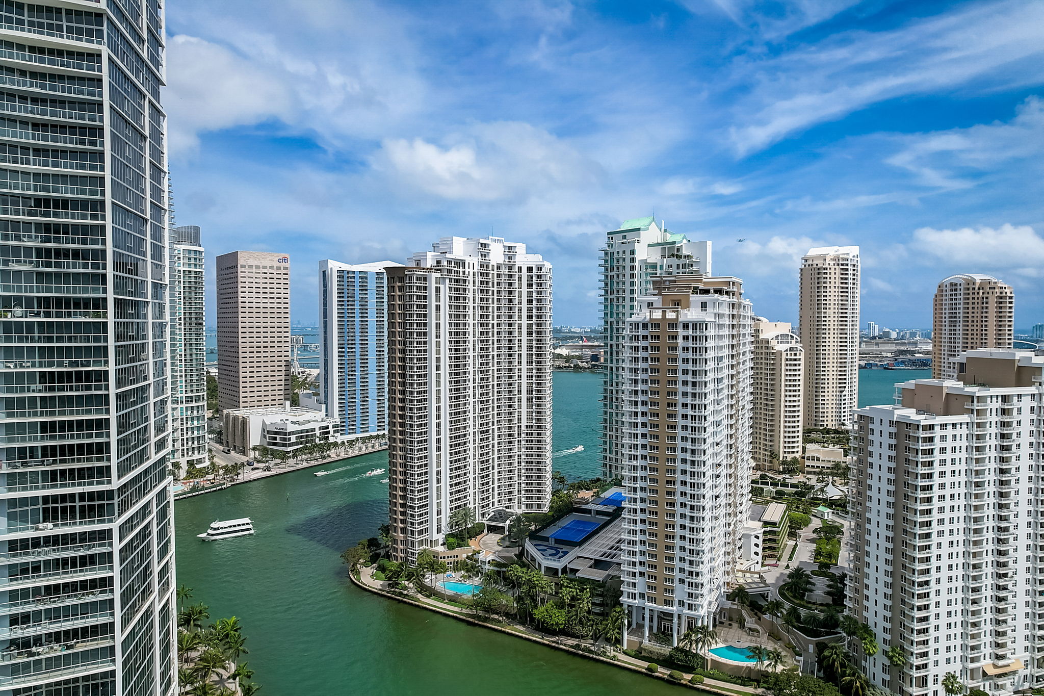 Brickell Key Blvd apt 2303-053