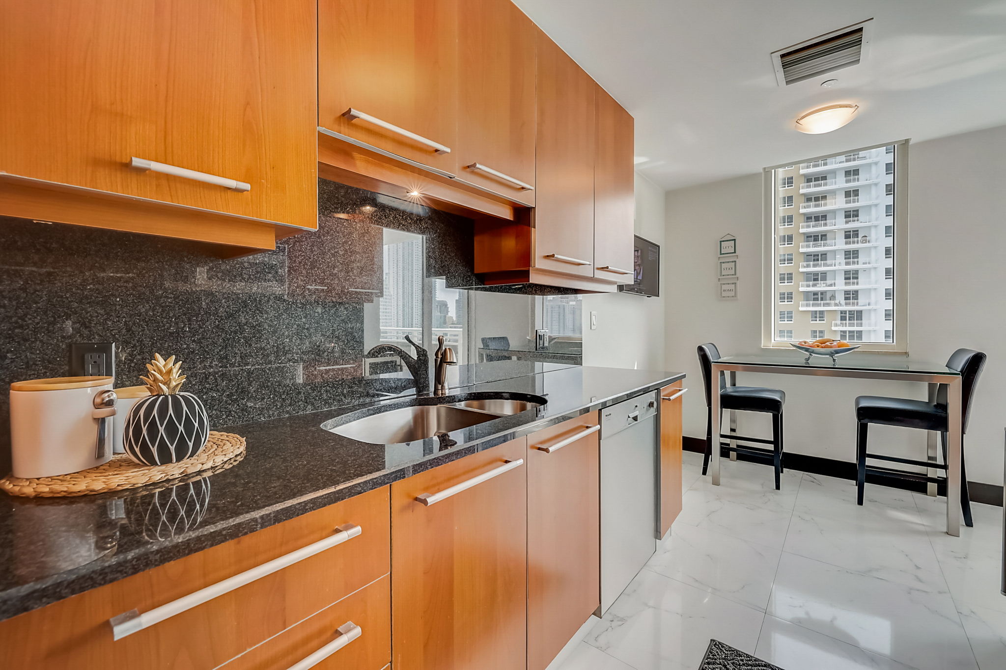 Brickell Key Blvd apt 2303-012
