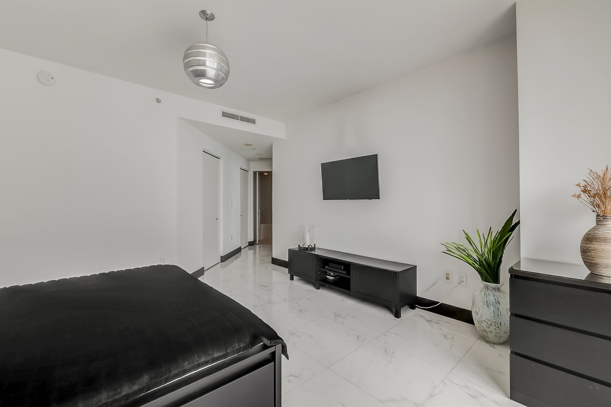 Brickell Key Blvd apt 2303-018