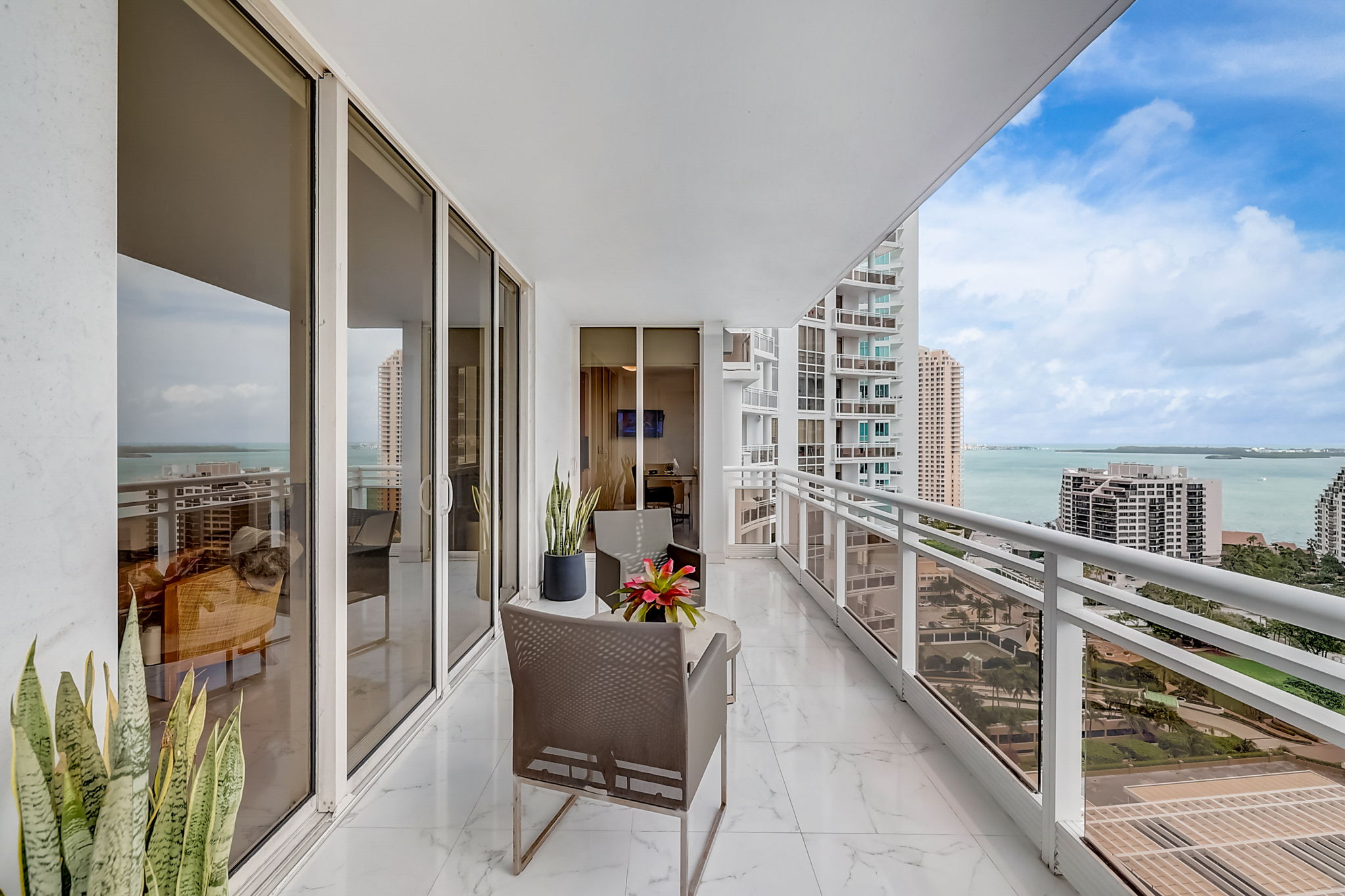 Brickell Key Blvd apt 2303-038