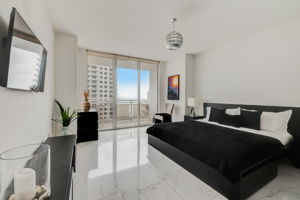 Brickell Key Blvd apt 2303-016