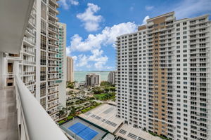 Brickell Key Blvd apt 2303-043