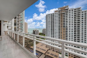 Brickell Key Blvd apt 2303-041