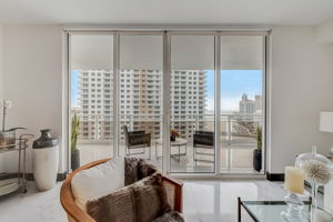 Brickell Key Blvd apt 2303-009