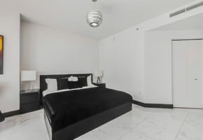 Brickell Key Blvd apt 2303-017