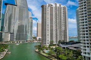 Brickell Key Blvd apt 2303-052