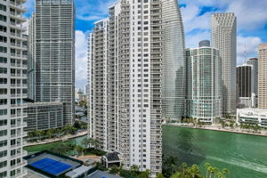 Brickell Key Blvd apt 2303-045