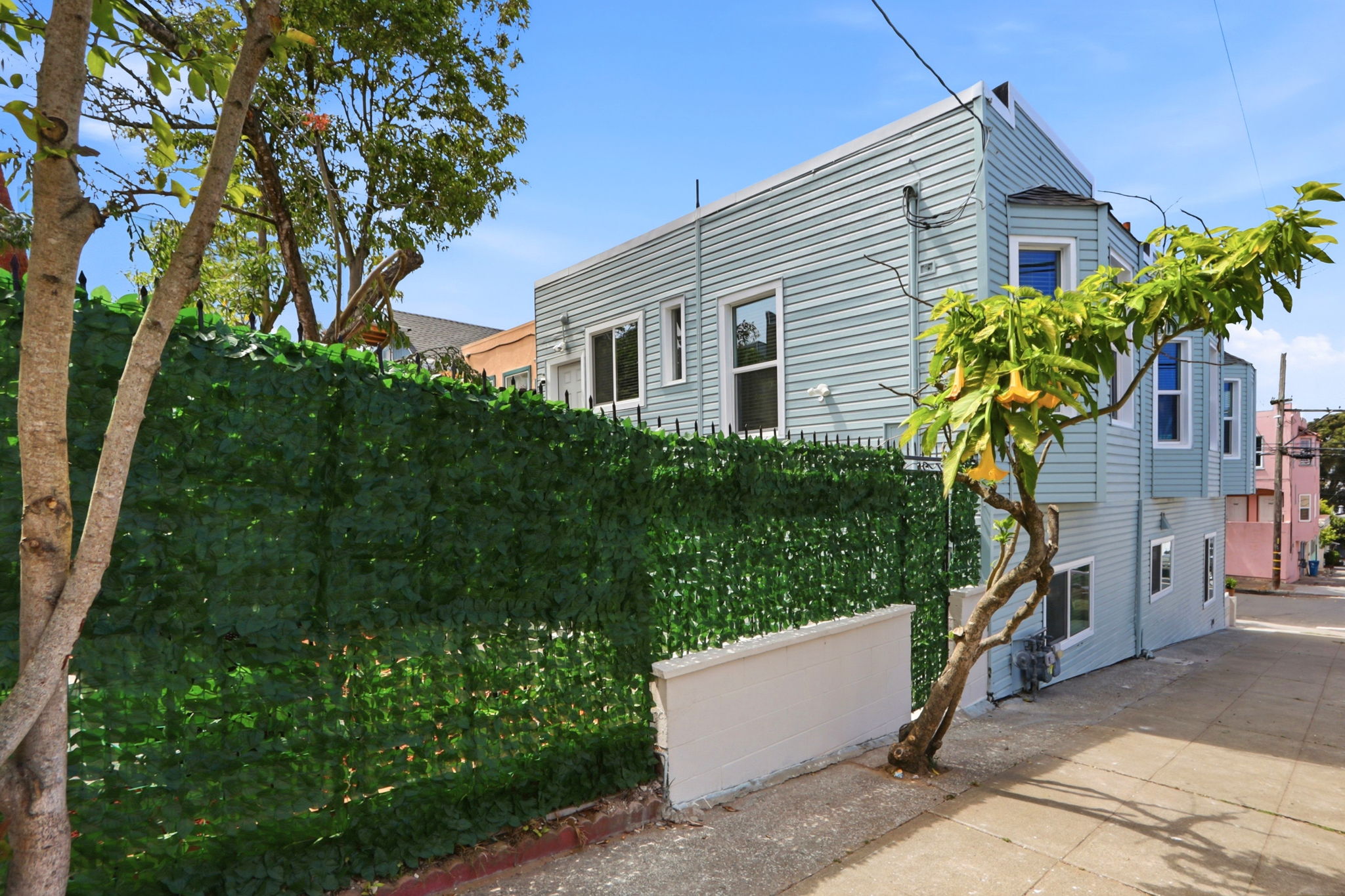 063_F8_901 Hanover St 901-903