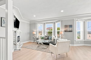 012_F8_901 Hanover St 901-903