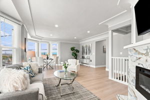 015_F8_901 Hanover St 901-903