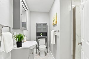 049_F8_901 Hanover St 901-903