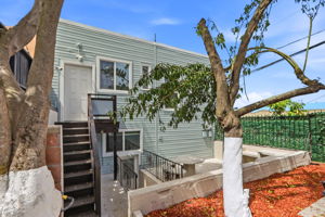 058_F8_901 Hanover St 901-903