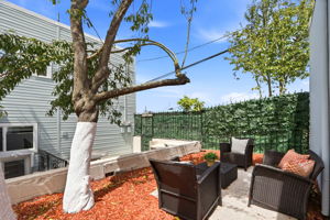 059_F8_901 Hanover St 901-903