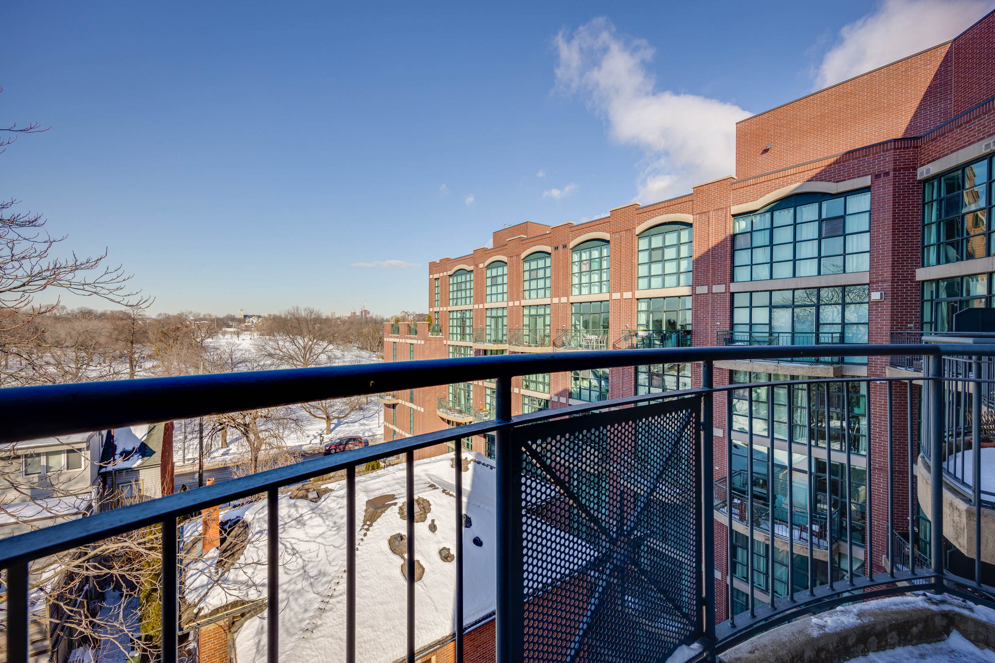 Toronto property showcase — delivered property photograph 28