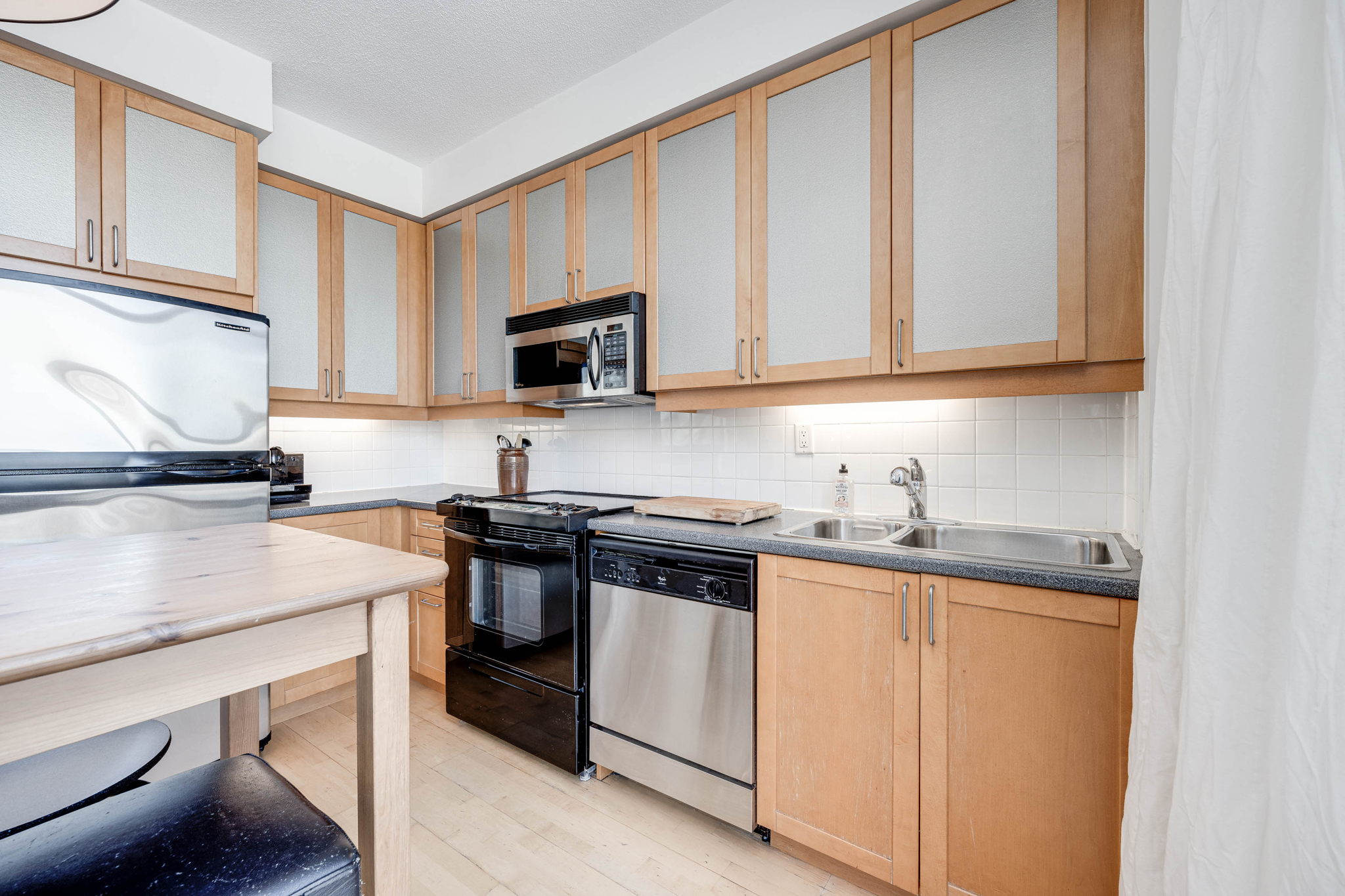 Toronto property showcase — delivered property photograph 8
