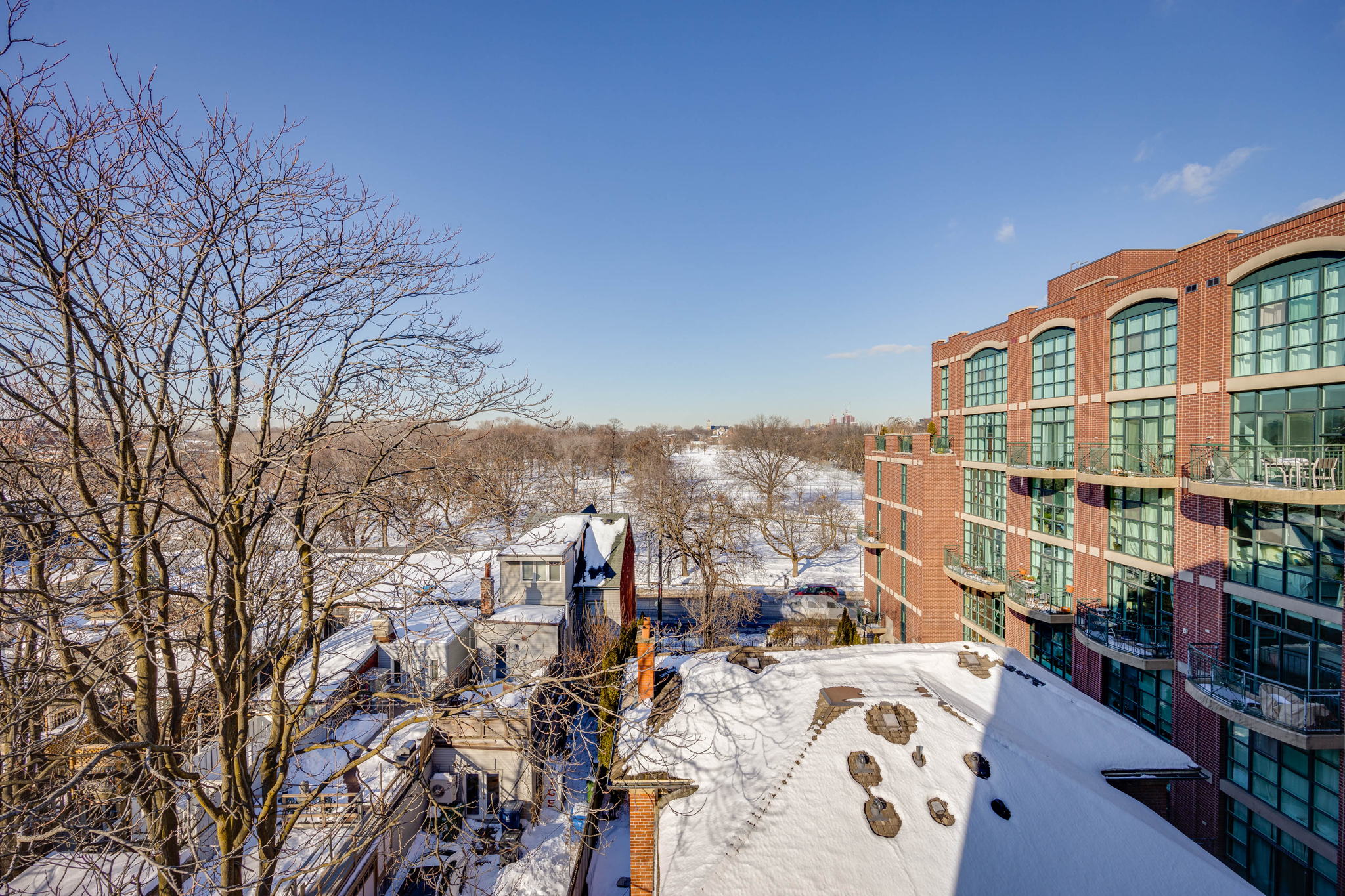 Toronto property showcase — delivered property photograph 29