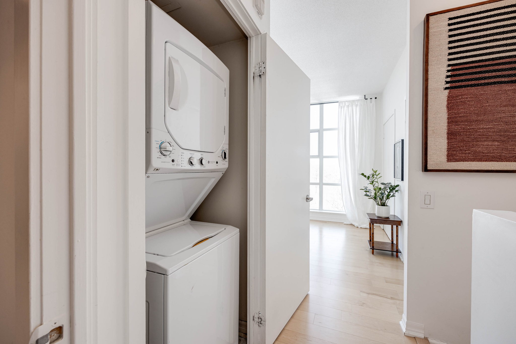 Toronto property showcase — delivered property photograph 23