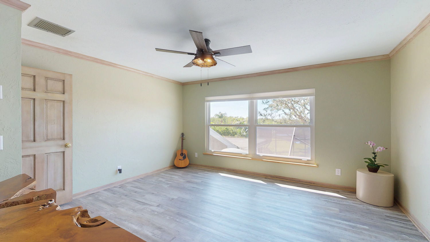 9011 Baywood upperbed rooms-01