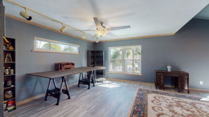 9011 Baywood upperbed rooms-11