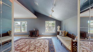 9011 Baywood upperbed rooms-09