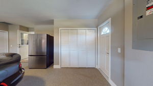 9011 Baywood Laundry Garage-01