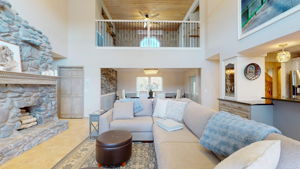 9011 Baywood Living Dining-4