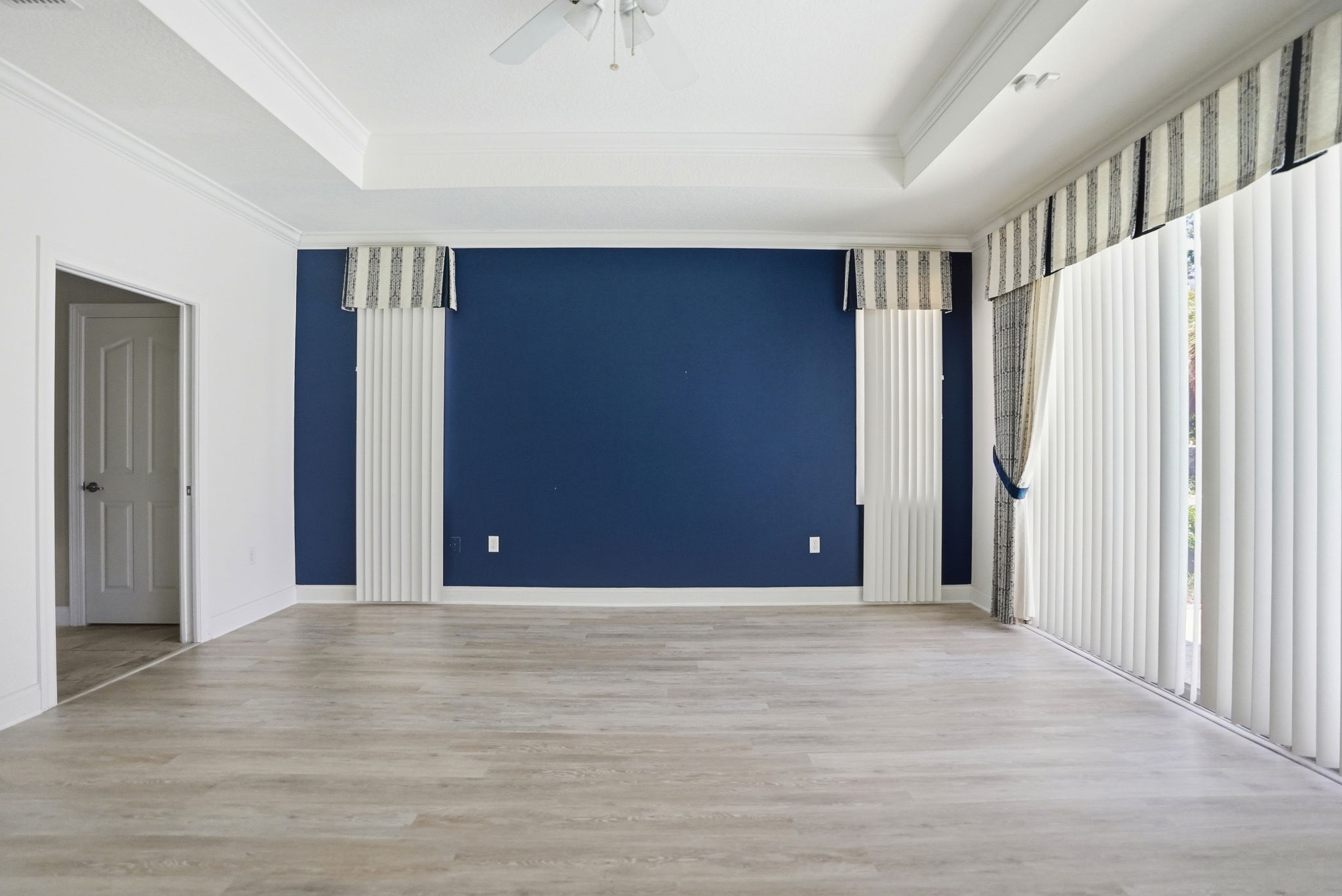 Photo 51