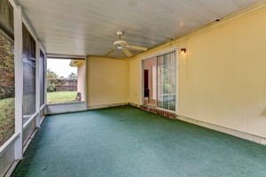 Screened-in Porch