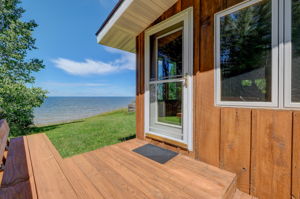 23 Side deck