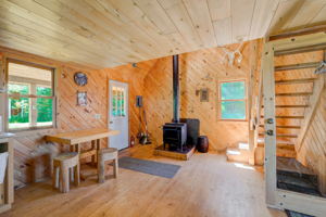 9 Dining room and common space