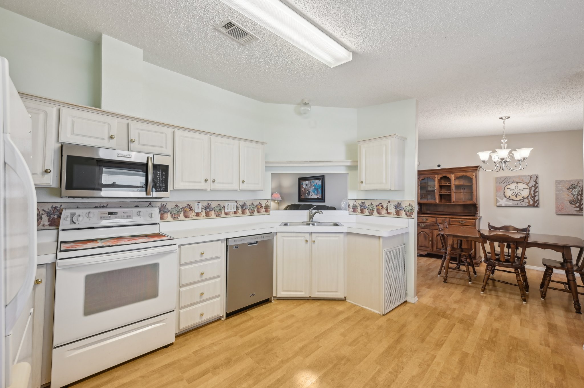 31st Ave E-1705-017.jpg