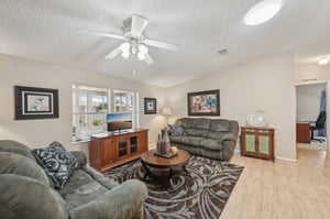 31st Ave E-1705-010.jpg