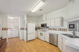 31st Ave E-1705-019.jpg