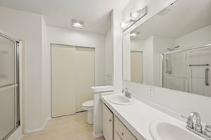 31st Ave E-1705-024.jpg