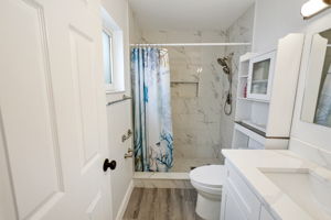  Photo 31