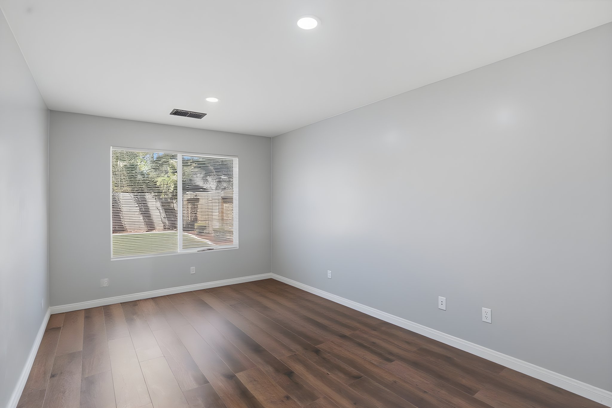 013_DSC04119_autoremove_33930106_autofill_33930229_autoremove_33930304 furniture removed.jpeg