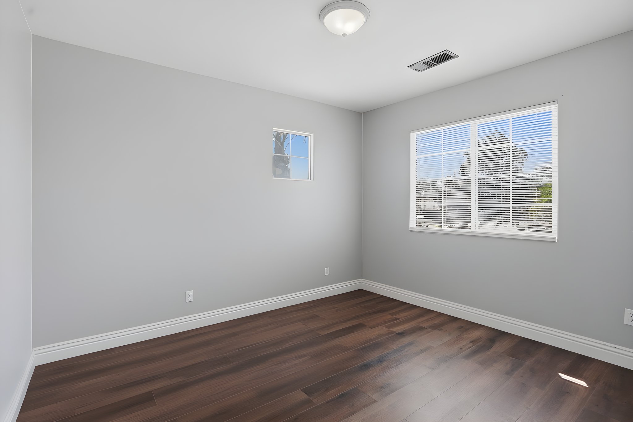 015_DSC04154_autofill_33930228 furniture removed.jpeg