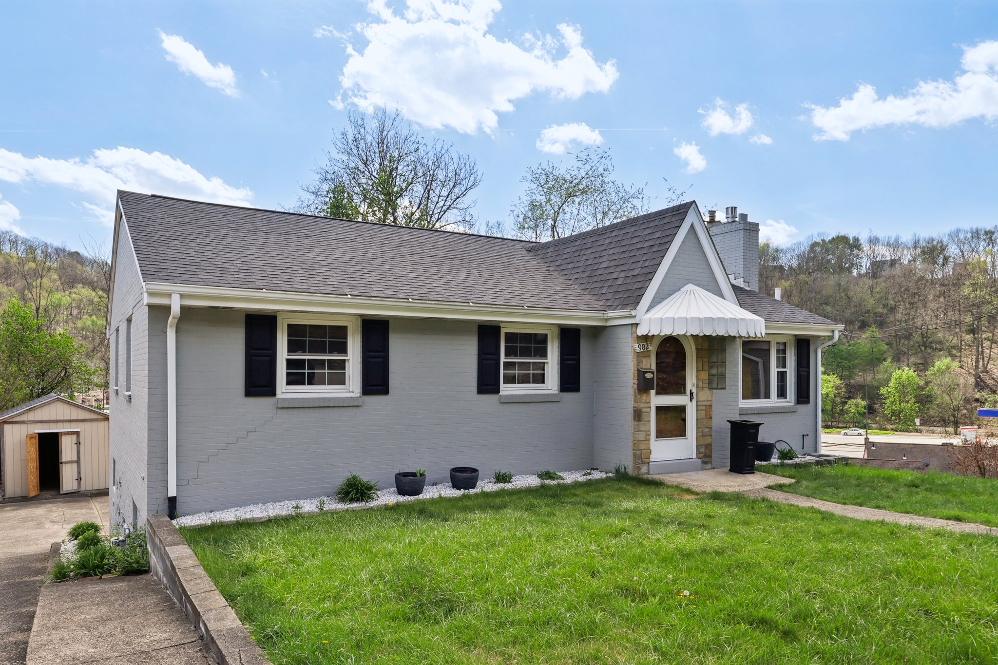 Marjorie Dr-S1704-005.jpg