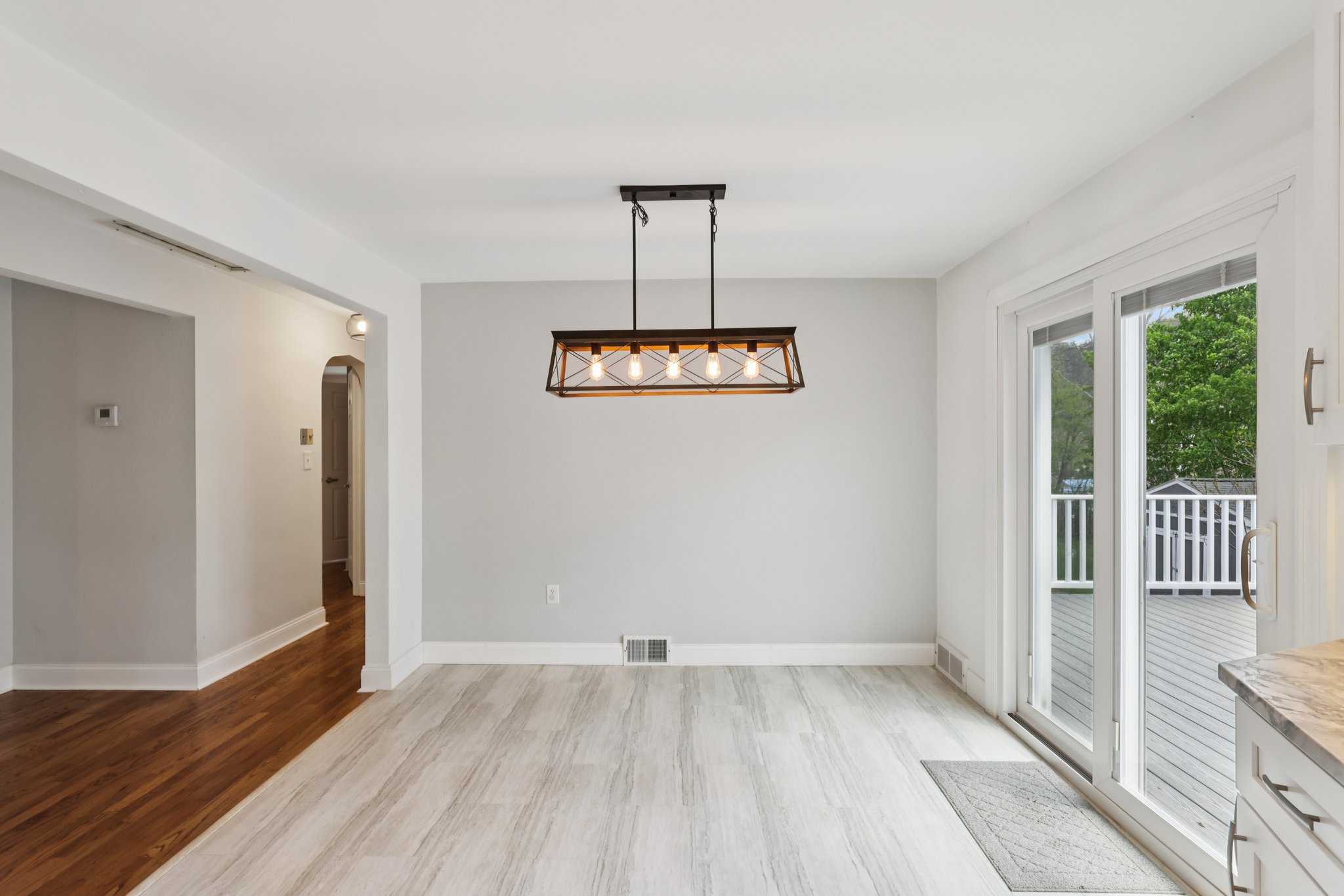 Marjorie Dr-S1704-016.jpg