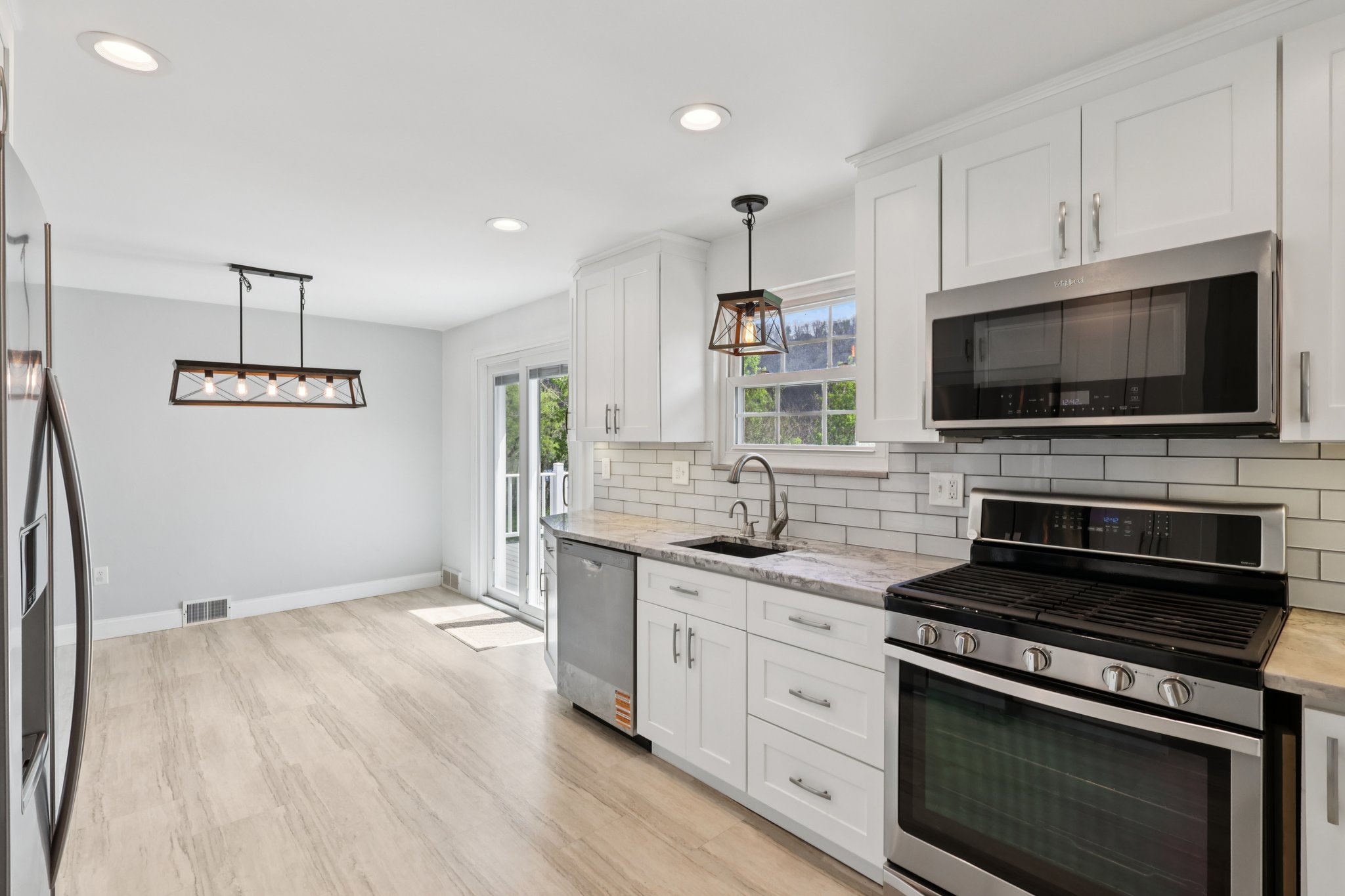 Marjorie Dr-S1704-020.jpg