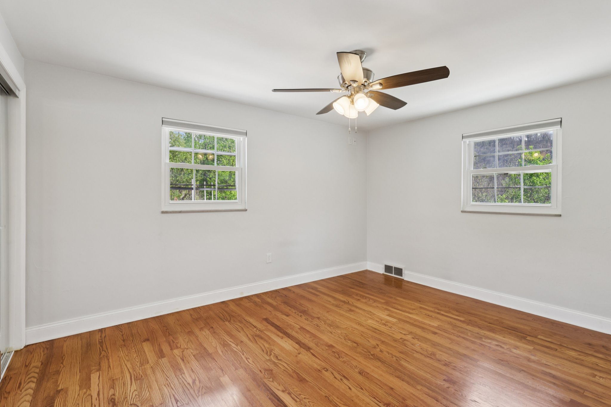 Marjorie Dr-S1704-026.jpg