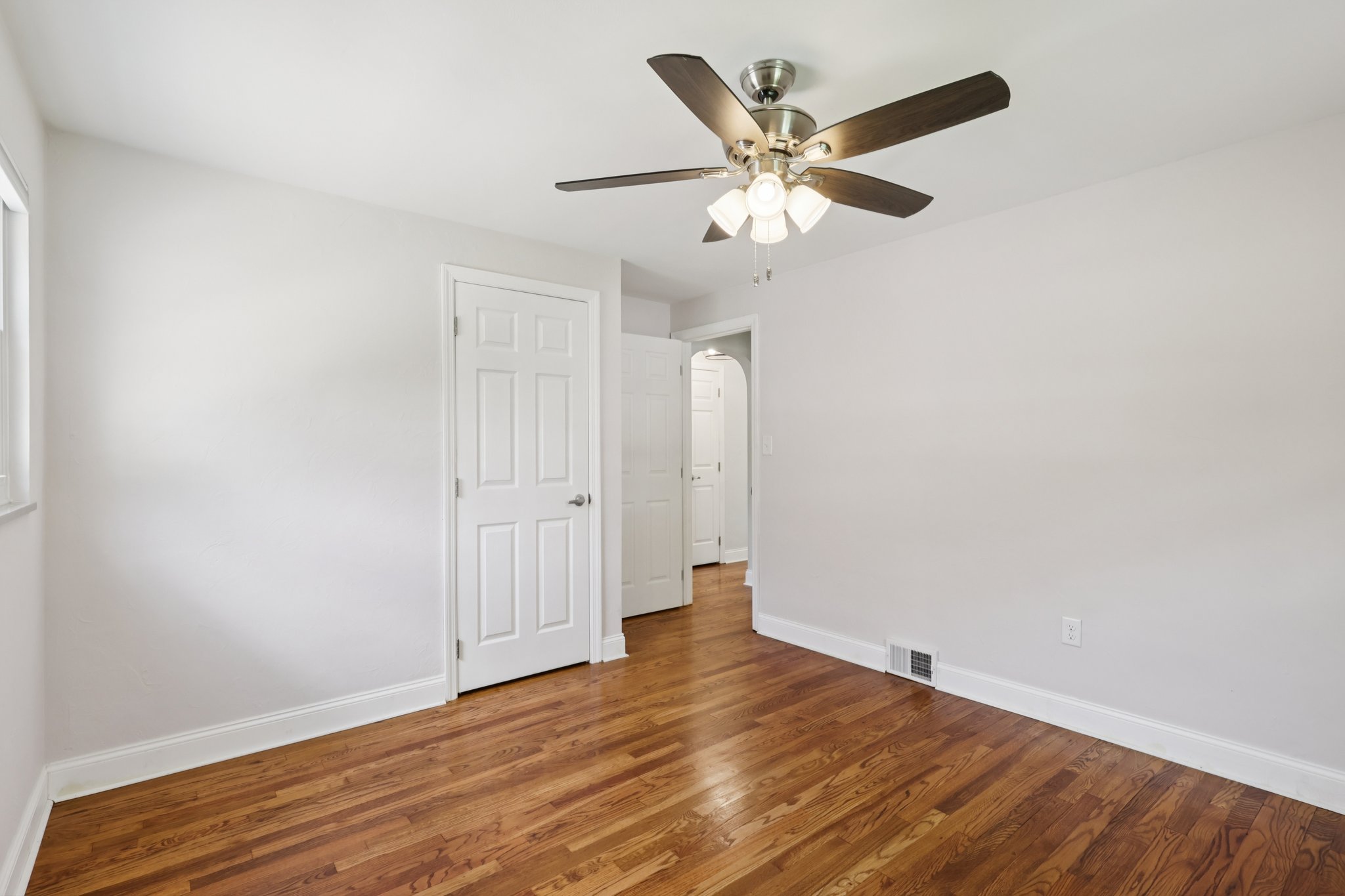 Marjorie Dr-S1704-031.jpg