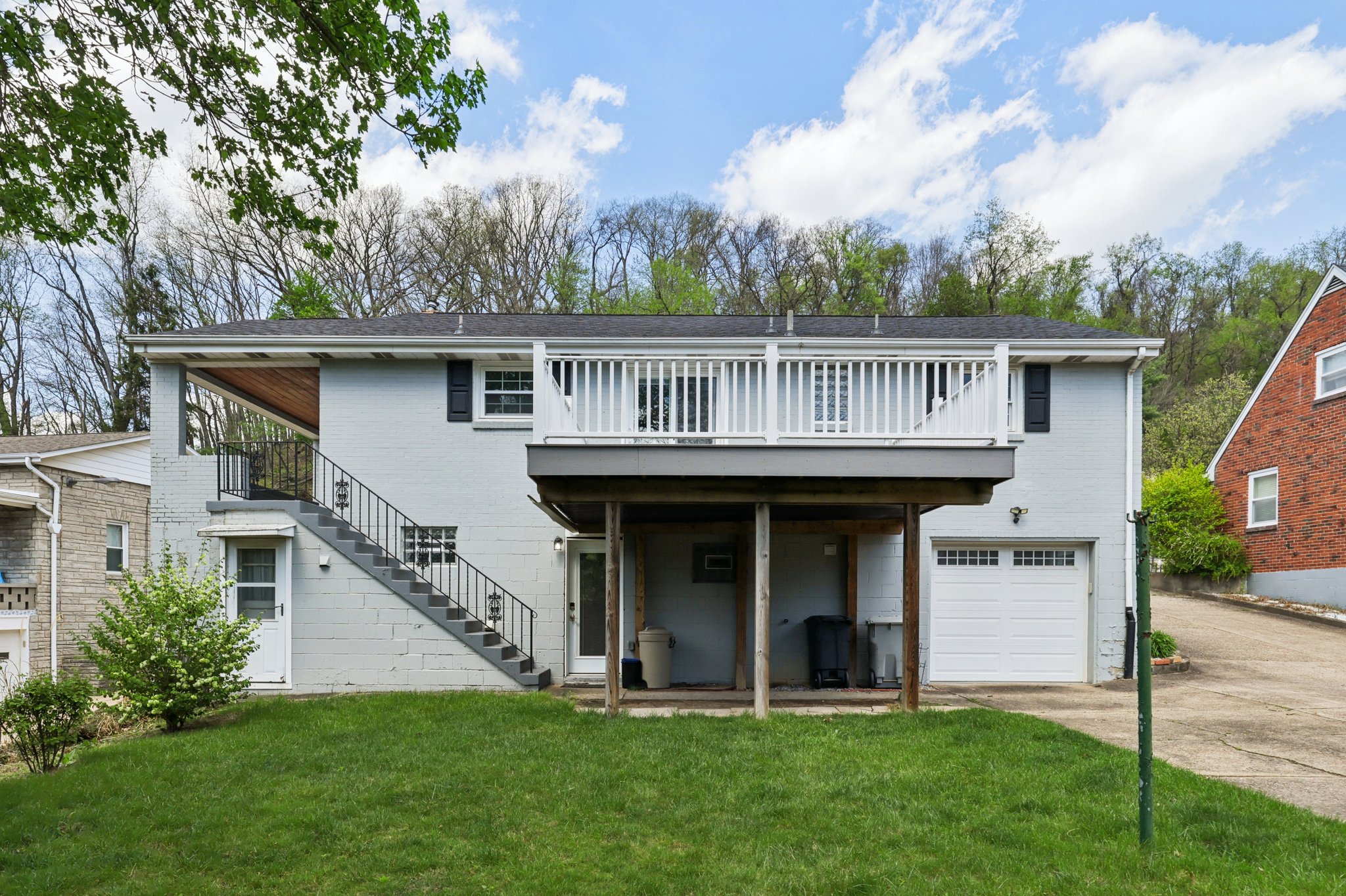 Marjorie Dr-S1704-055.jpg