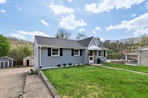 Marjorie Dr-S1704-004.jpg