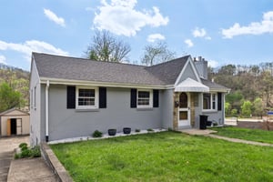 Marjorie Dr-S1704-005.jpg