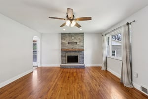 Marjorie Dr-S1704-010.jpg