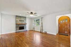 Marjorie Dr-S1704-011.jpg