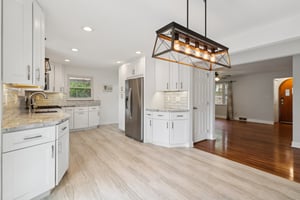 Marjorie Dr-S1704-013.jpg