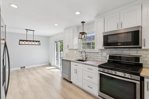 Marjorie Dr-S1704-020.jpg